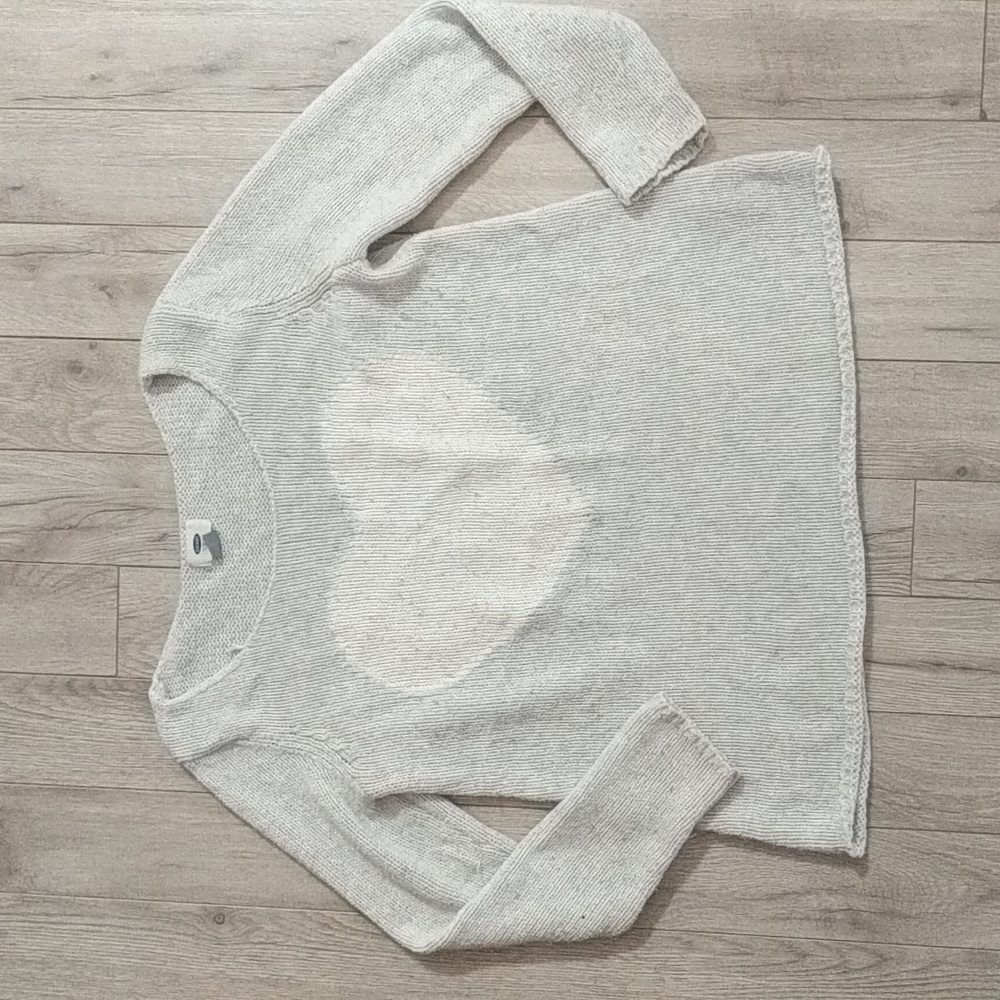 Old Navy heart grey sweater